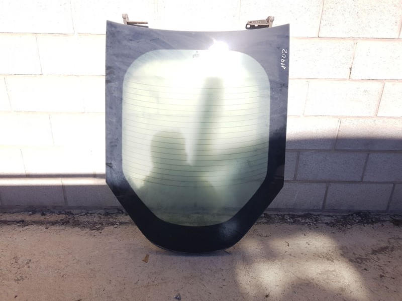 Recambio de luna trasera para bmw i8 (i12) i8 pure impulse referencia OEM IAM   PORTÓN