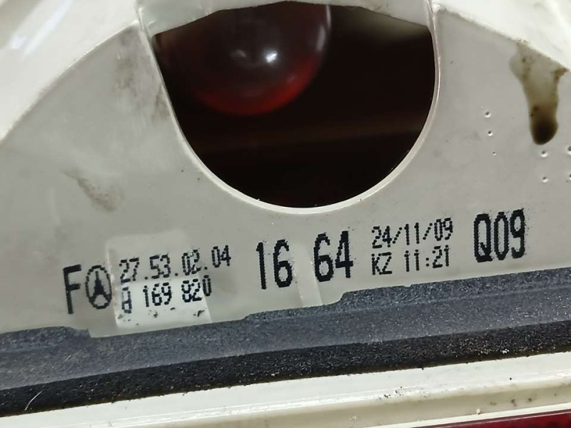 Recambio de piloto trasero derecho para mercedes-benz clase b (w245) 180 cdi (245.207) referencia OEM IAM 1698201664  INTERIOR