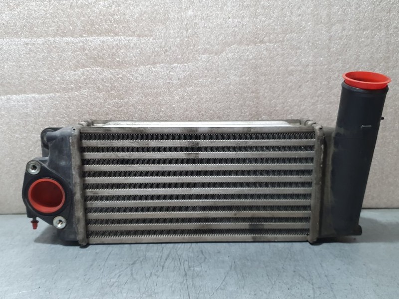 Recambio de intercooler para toyota auris luna+ referencia OEM IAM 1220720254  