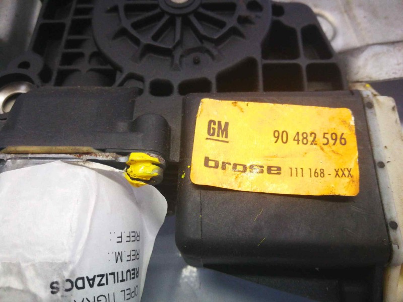 Recambio de elevalunas delantero derecho para opel tigra 1.6 16v referencia OEM IAM 90482596  6 PINS