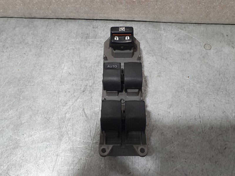 Recambio de mando elevalunas delantero izquierdo para toyota auris luna+ referencia OEM IAM SIN REF  