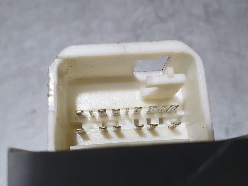 Recambio de mando elevalunas delantero izquierdo para toyota auris luna+ referencia OEM IAM SIN REF  