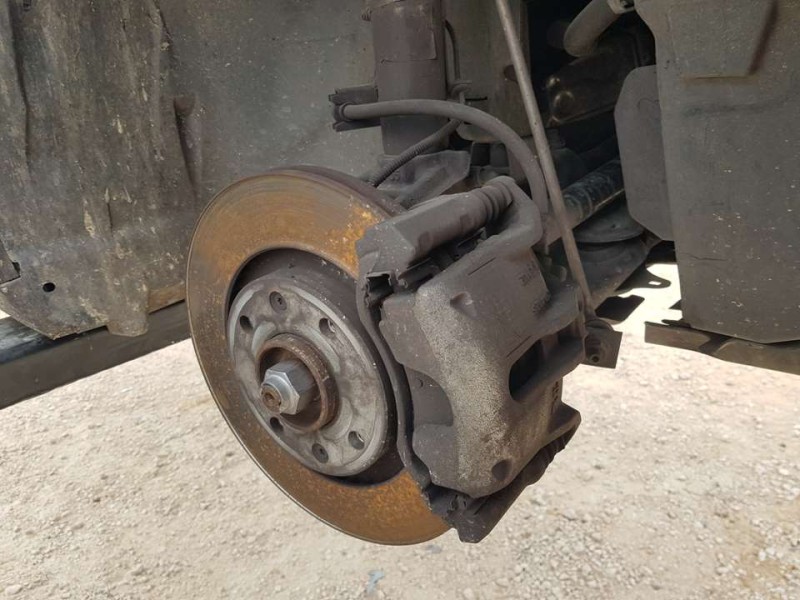 Recambio de pinza freno delantera derecha para citroën c3 feel referencia OEM IAM 9805497780  