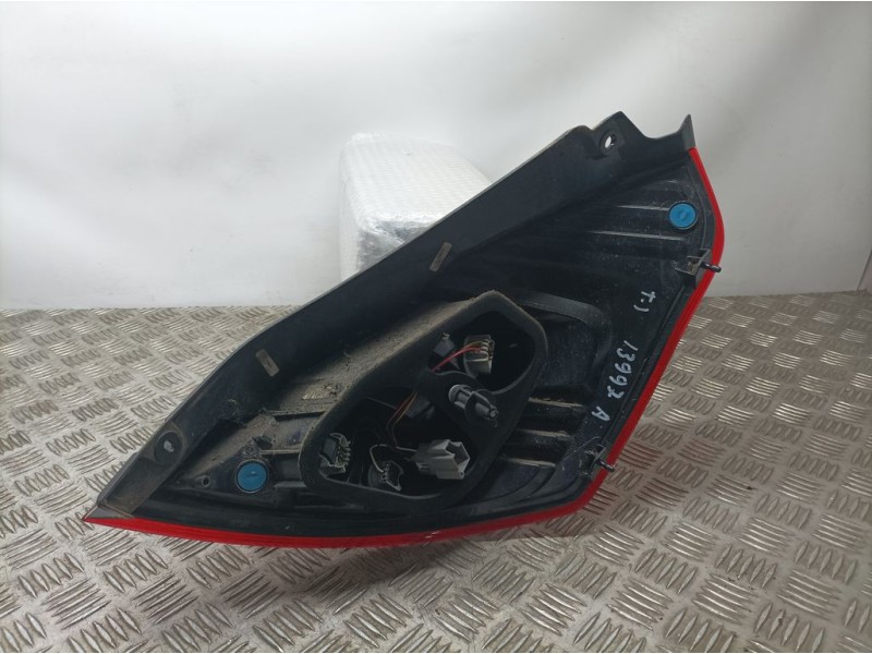 Recambio de piloto trasero izquierdo para ford fiesta (ccn) trend referencia OEM IAM C1BB13405A  