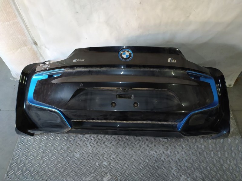Recambio de paragolpes trasero para bmw i8 (i12) i8 pure impulse referencia OEM IAM   TOCADO