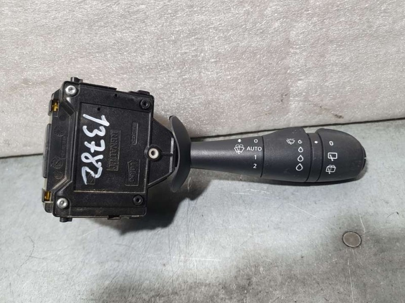 Recambio de mando limpia para renault captur expression referencia OEM IAM SIN REF  