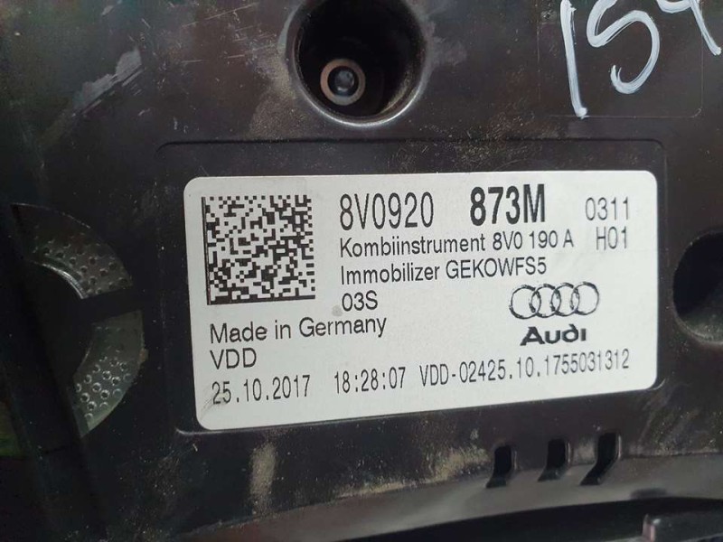 Recambio de cuadro instrumentos para audi a3 sportback (8vf) design edition referencia OEM IAM 8V0920873M A2C13923000 CONTINENTA