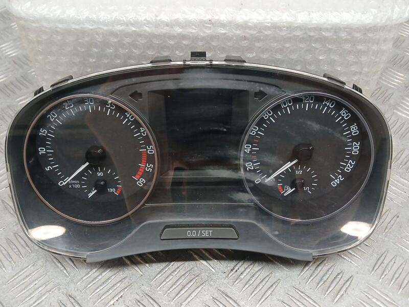 Recambio de cuadro instrumentos para skoda rapid ambition referencia OEM IAM 5JA920741A VDO CRISTAL TOCADO A2C38373200