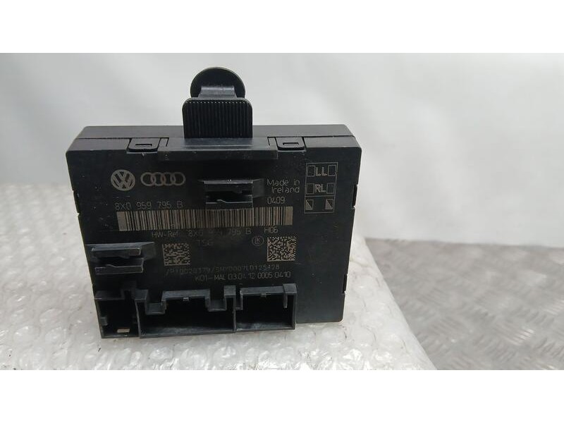 Recambio de modulo electronico para audi q3 (8ub, 8ug) 2.0 tdi quattro referencia OEM IAM 8X0959795B DELANTERO TRASERO DERECHO 