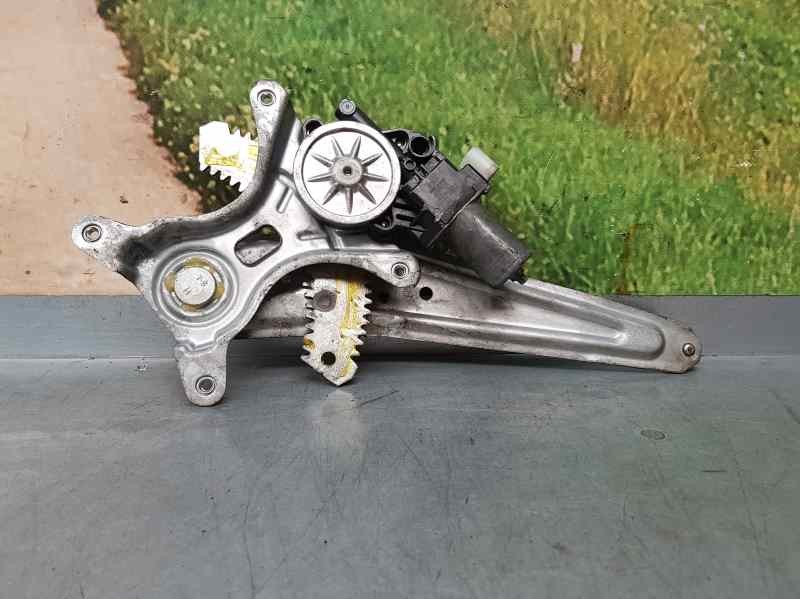 Recambio de elevalunas trasero izquierdo para suzuki vitara comfort referencia OEM IAM 8356061M00 8356061M00 DENSO