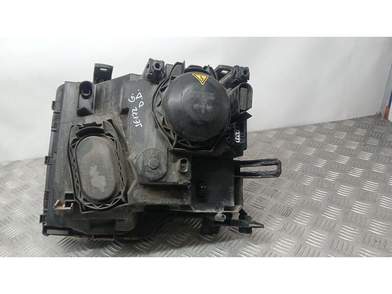 Recambio de faro derecho para land rover range rover (lm) vogue referencia OEM IAM XBC000386 XENON POCO SUCIO POR DENTRO 0301185