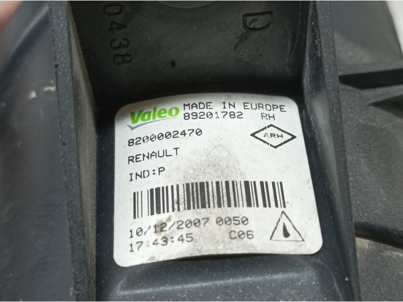 Recambio de faro antiniebla derecho para renault clio grandtour authentique referencia OEM IAM 8200002470 89201782 VALEO