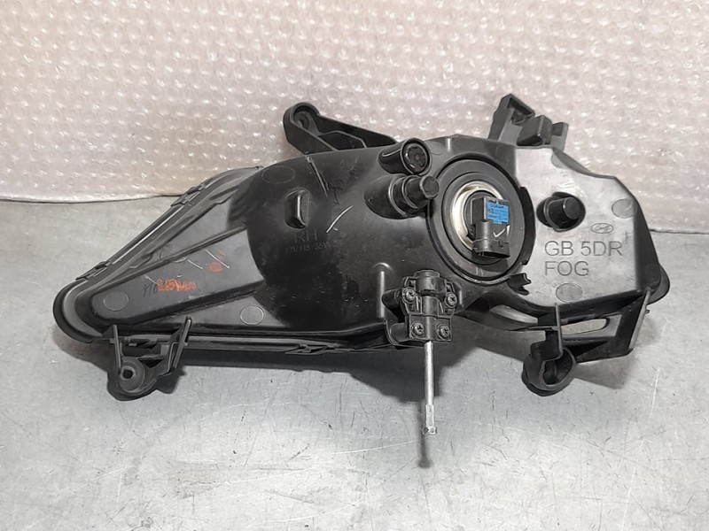Recambio de faro antiniebla derecho para hyundai i20 fresh referencia OEM IAM 92202C800  
