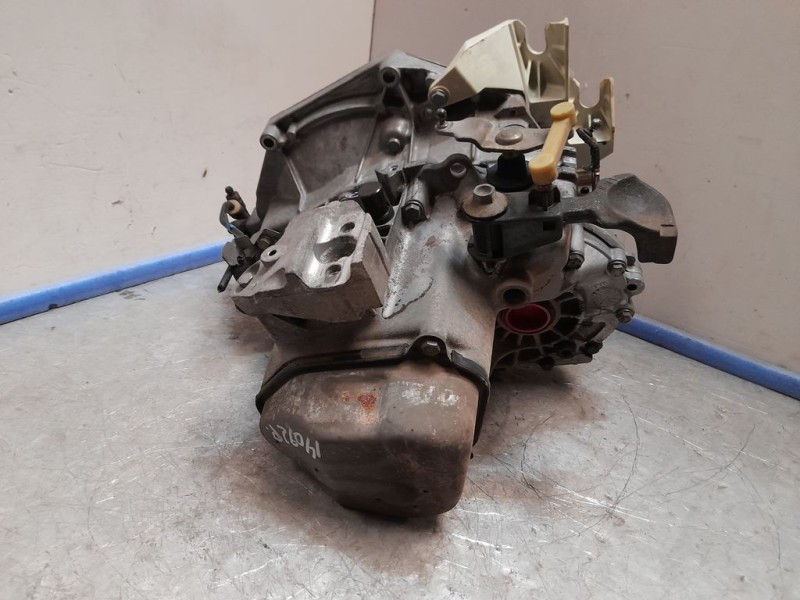 Recambio de caja cambios para peugeot 207 x-line referencia OEM IAM 20CQ65 2017578 5VELOCIDADES