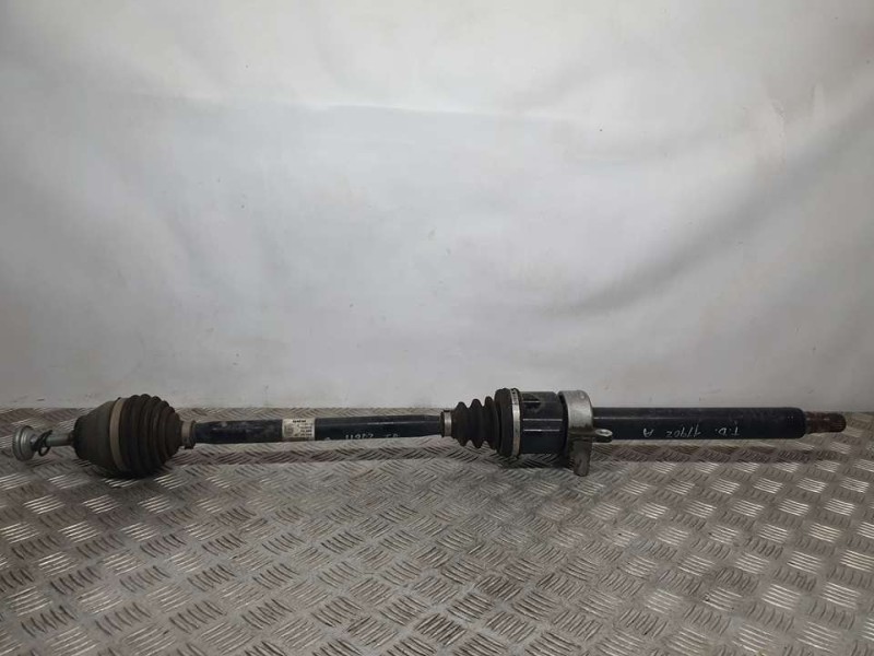 Recambio de transmision trasera derecha para bmw i8 (i12) i8 pure impulse referencia OEM IAM 861132005 15540010 1011304