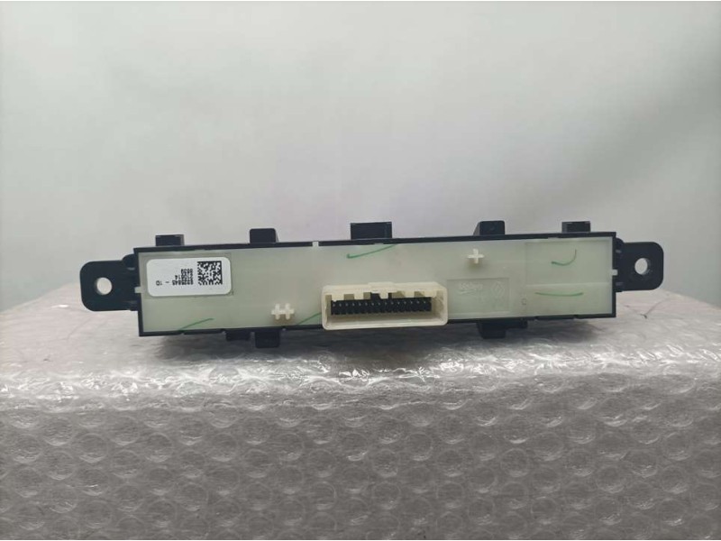 Recambio de mando multifuncion para dacia sandero confort referencia OEM IAM E3258451D 2106148639 