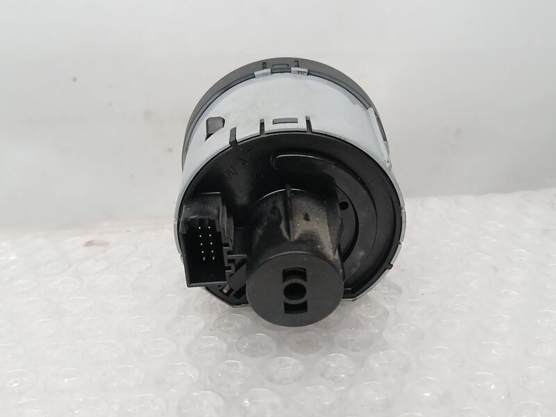 Recambio de mando luces para skoda rapid ambition referencia OEM IAM 5E0941431N  