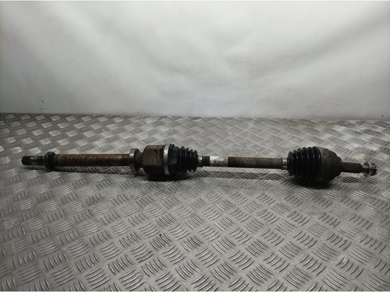 Recambio de transmision delantera derecha para renault clio grandtour authentique referencia OEM IAM 8200499586  