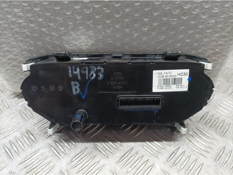 Recambio de mando climatizador para hyundai i20 fresh referencia OEM IAM 97250C8300  
