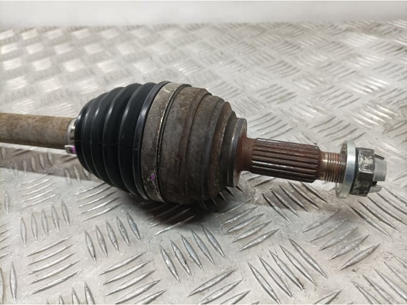 Recambio de transmision delantera derecha para renault clio grandtour authentique referencia OEM IAM 8200499586  