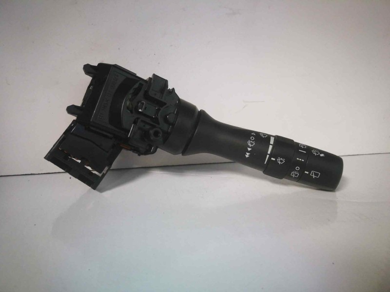 Recambio de mando limpia para toyota prius (nhw20) sol referencia OEM IAM   48180