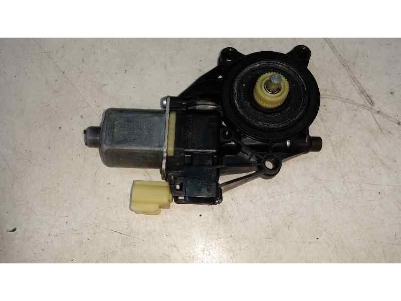 Recambio de motor elevalunas delantero derecho para ford fiesta (cb1) titanium referencia OEM IAM  2 PINS ELECTRICO