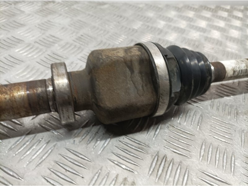 Recambio de transmision delantera derecha para renault clio grandtour authentique referencia OEM IAM 8200499586  