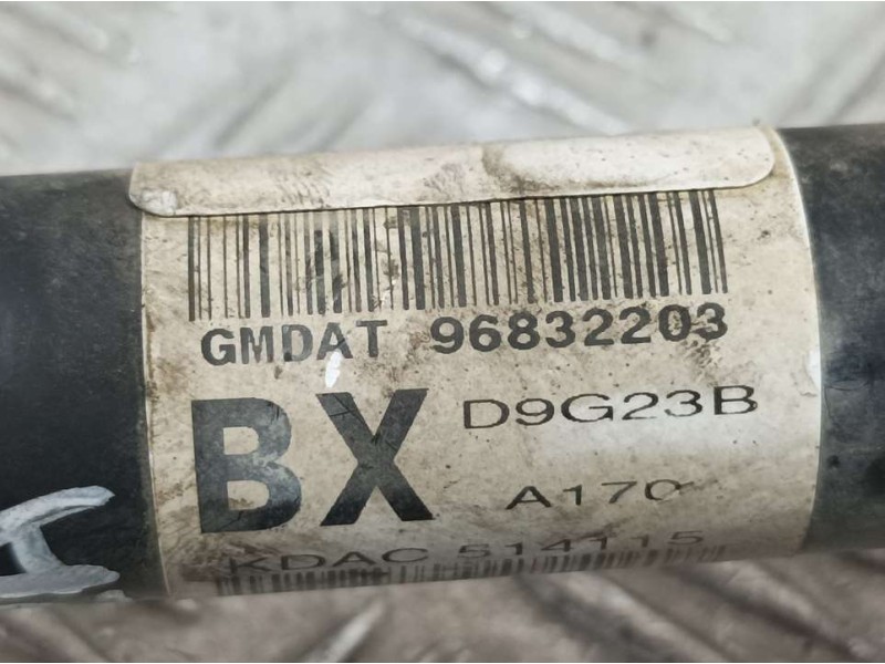 Recambio de transmision delantera izquierda para chevrolet aveo lt referencia OEM IAM 96832203  