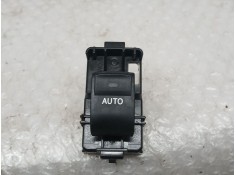 Recambio de mando elevalunas trasero derecho para toyota auris hybrid active referencia OEM IAM 8481002140  0860T67