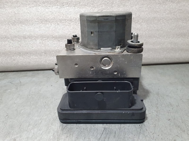 Recambio de abs para skoda fabia (5j2 ) urban referencia OEM IAM 6R0614517BM 269576 