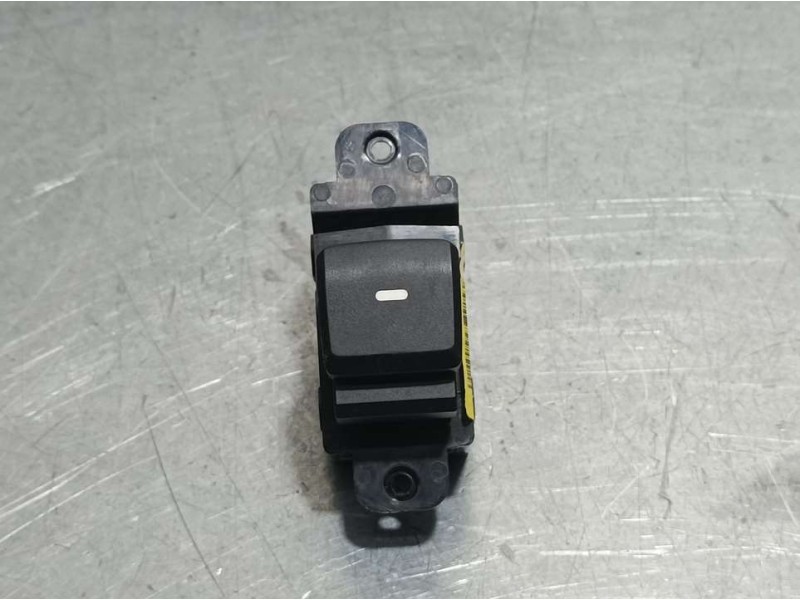 Recambio de mando elevalunas trasero derecho para hyundai i20 fresh referencia OEM IAM 93580C7020  