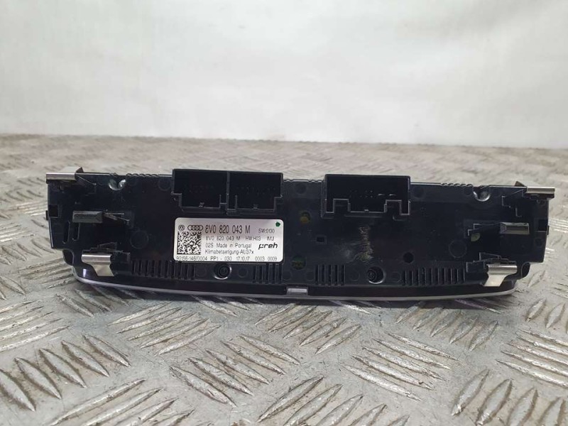 Recambio de mando climatizador para audi a3 sportback (8vf) design edition referencia OEM IAM 8V0820043M 90156146 PREH