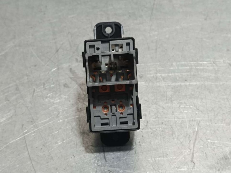 Recambio de mando elevalunas trasero derecho para hyundai i20 fresh referencia OEM IAM 93580C7020  