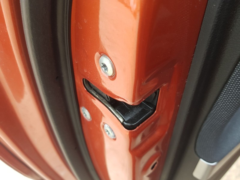 Recambio de cerradura puerta delantera izquierda para kia cee´d (jd) 1.6 crdi 110 referencia OEM IAM 81310A2800  