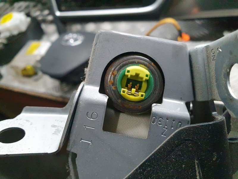 Recambio de kit airbag para toyota auris touring sports (e18) live referencia OEM IAM   C/SALPICADERO Y PRETENSORES