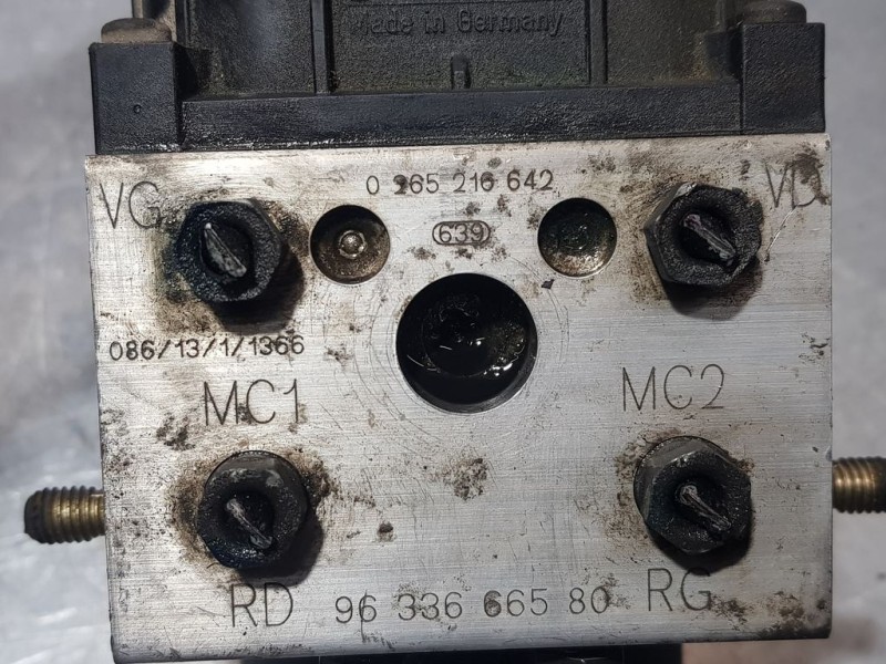 Recambio de abs para citroën xsara picasso 1.8 16v referencia OEM IAM 9633666580 0265216642 BOSCH