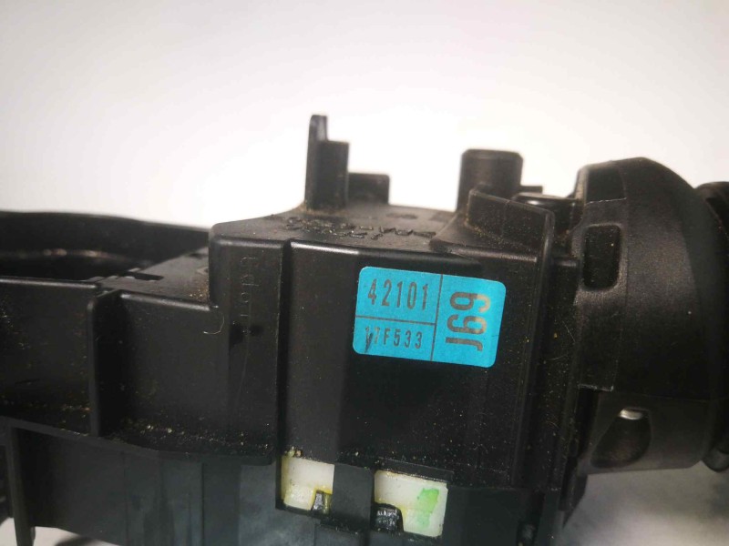 Recambio de mando luces para toyota prius (nhw20) sol referencia OEM IAM 17F533  