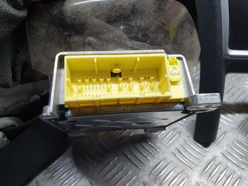 Recambio de kit airbag para toyota auris touring sports (e18) live referencia OEM IAM   C/SALPICADERO Y PRETENSORES