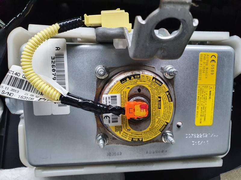 Recambio de kit airbag para toyota auris touring sports (e18) live referencia OEM IAM   C/SALPICADERO Y PRETENSORES