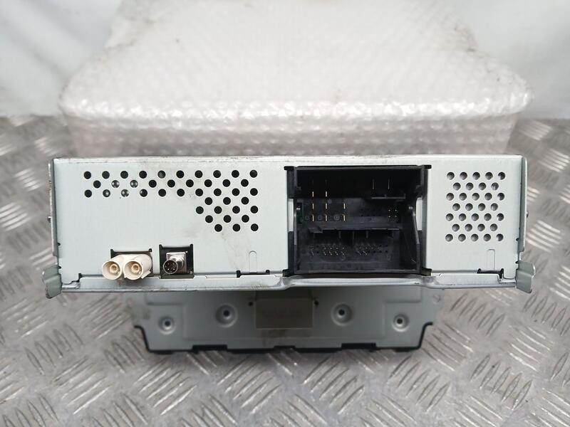 Recambio de sistema audio / radio para skoda rapid ambition referencia OEM IAM 5JA035871A  