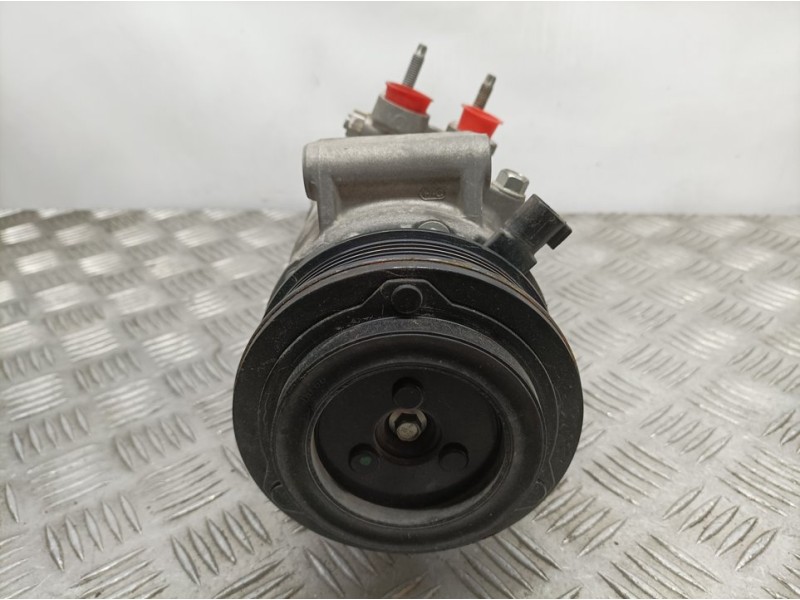 Recambio de compresor aire acondicionado para ford focus st-line referencia OEM IAM JX6119D629HA 20181102 