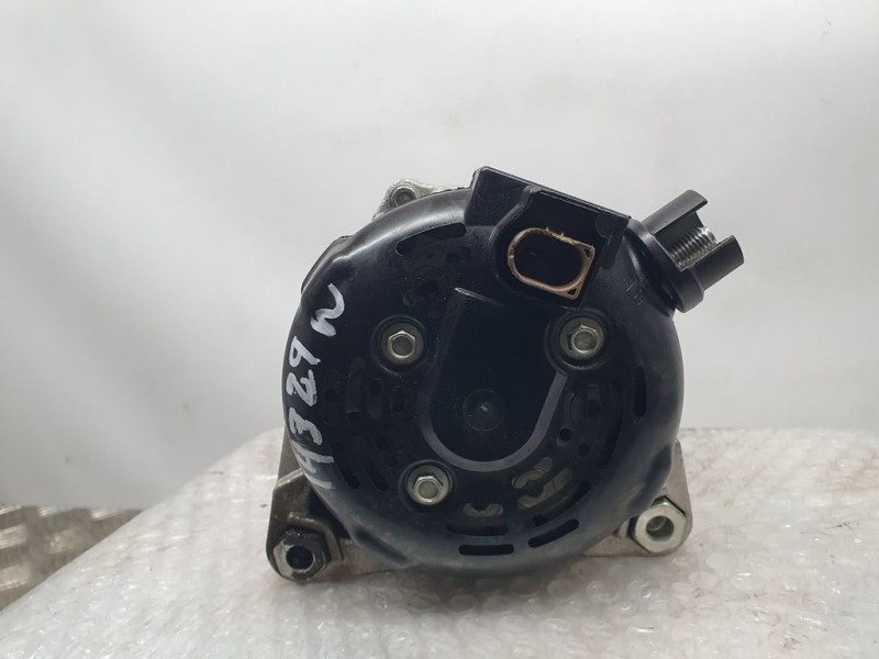 Recambio de alternador para ford fiesta (ce1) active referencia OEM IAM H1BT10300EC MS1042113812 FOMOCO