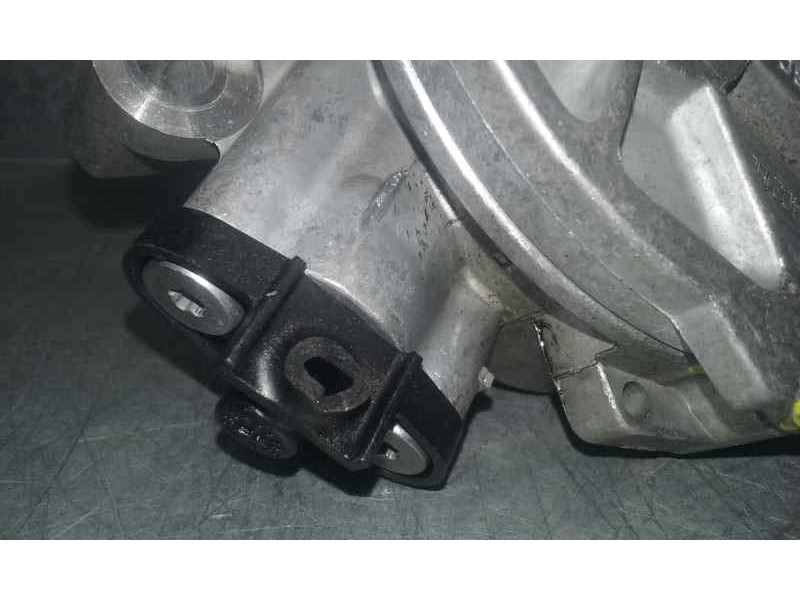 Recambio de depresor freno / bomba vacio para peugeot 308 1.6 16v e-hdi fap referencia OEM IAM 9804021880  BOSCH