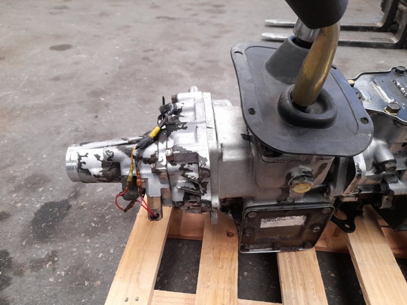 Recambio de caja transfer para mitsubishi galloper (hyundai) 2.5 td exceed (3-ptas.) referencia OEM IAM D3G11960  
