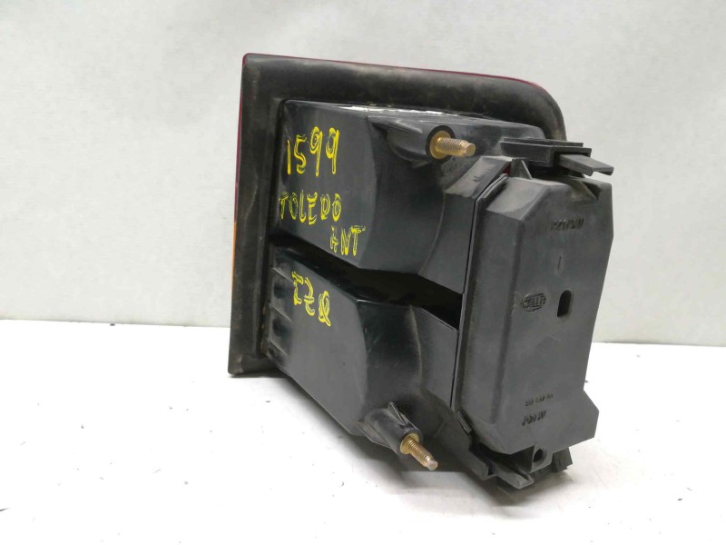 Recambio de piloto trasero izquierdo para seat toledo (1l) base referencia OEM IAM 1L0945095  EXTERIOR