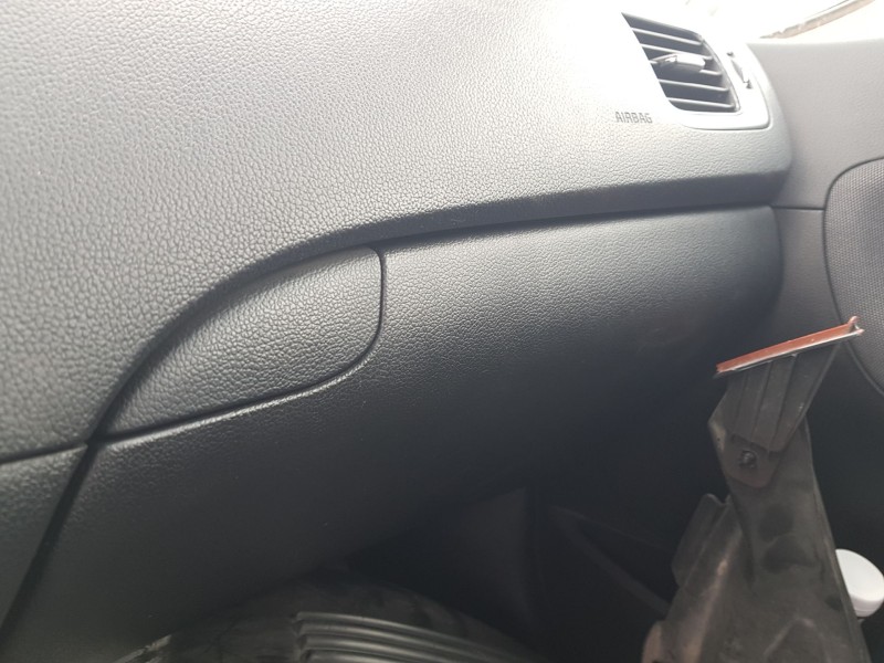 Recambio de guantera para kia cee´d (jd) 1.6 crdi 110 referencia OEM IAM 84510A2100WK  