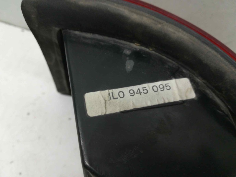 Recambio de piloto trasero izquierdo para seat toledo (1l) base referencia OEM IAM 1L0945095  EXTERIOR