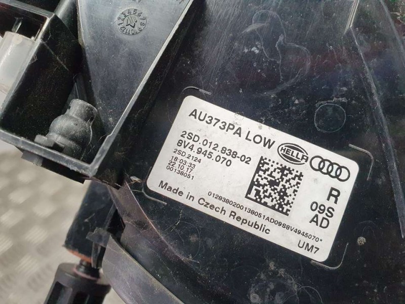 Recambio de piloto trasero derecho para audi a3 sportback (8vf) design edition referencia OEM IAM 8V4945070 2SD01283802 HELLA EX