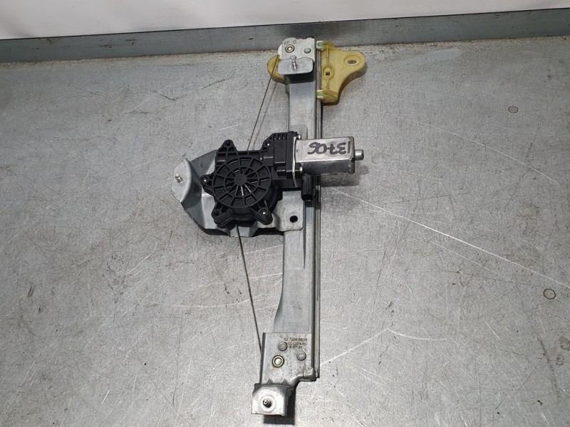 Recambio de elevalunas trasero derecho para renault captur dynamique referencia OEM IAM 827009380R  ELECTRICO 2 PINS