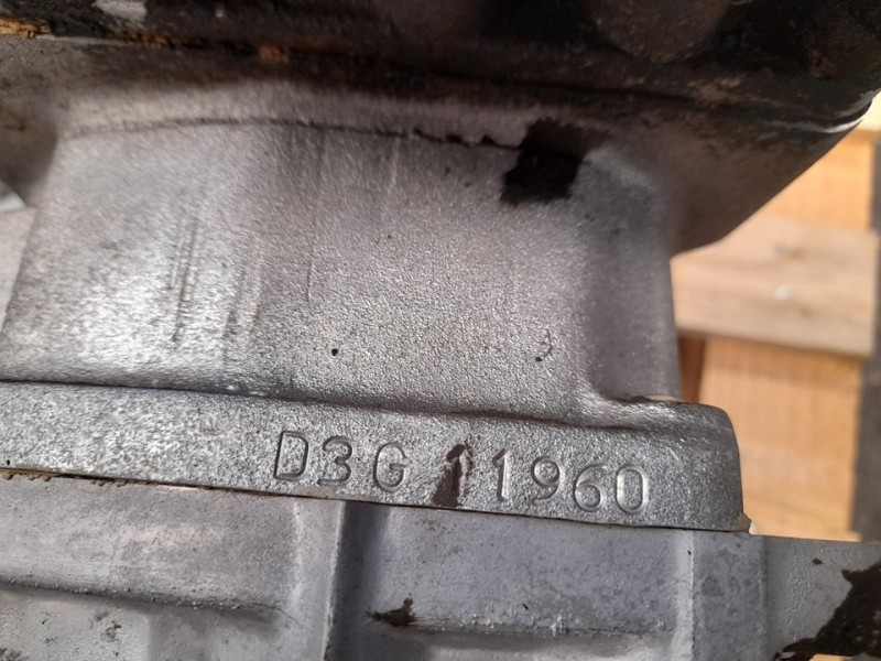 Recambio de caja transfer para mitsubishi galloper (hyundai) 2.5 td exceed (3-ptas.) referencia OEM IAM D3G11960  